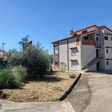 Rooms Boris 2196 Πανσιόν *